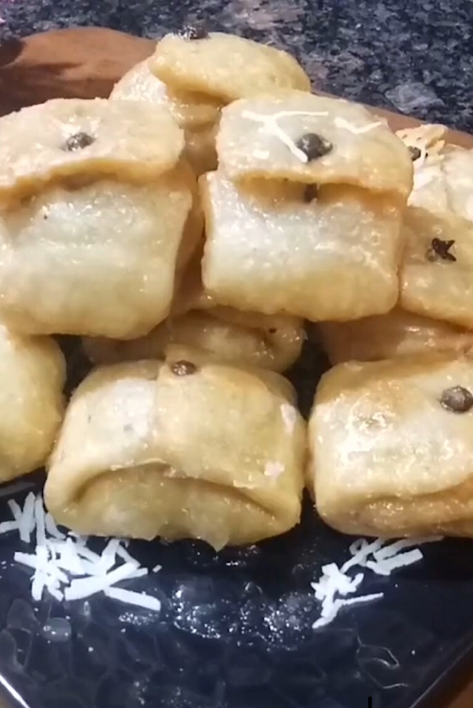 laung lata mithai